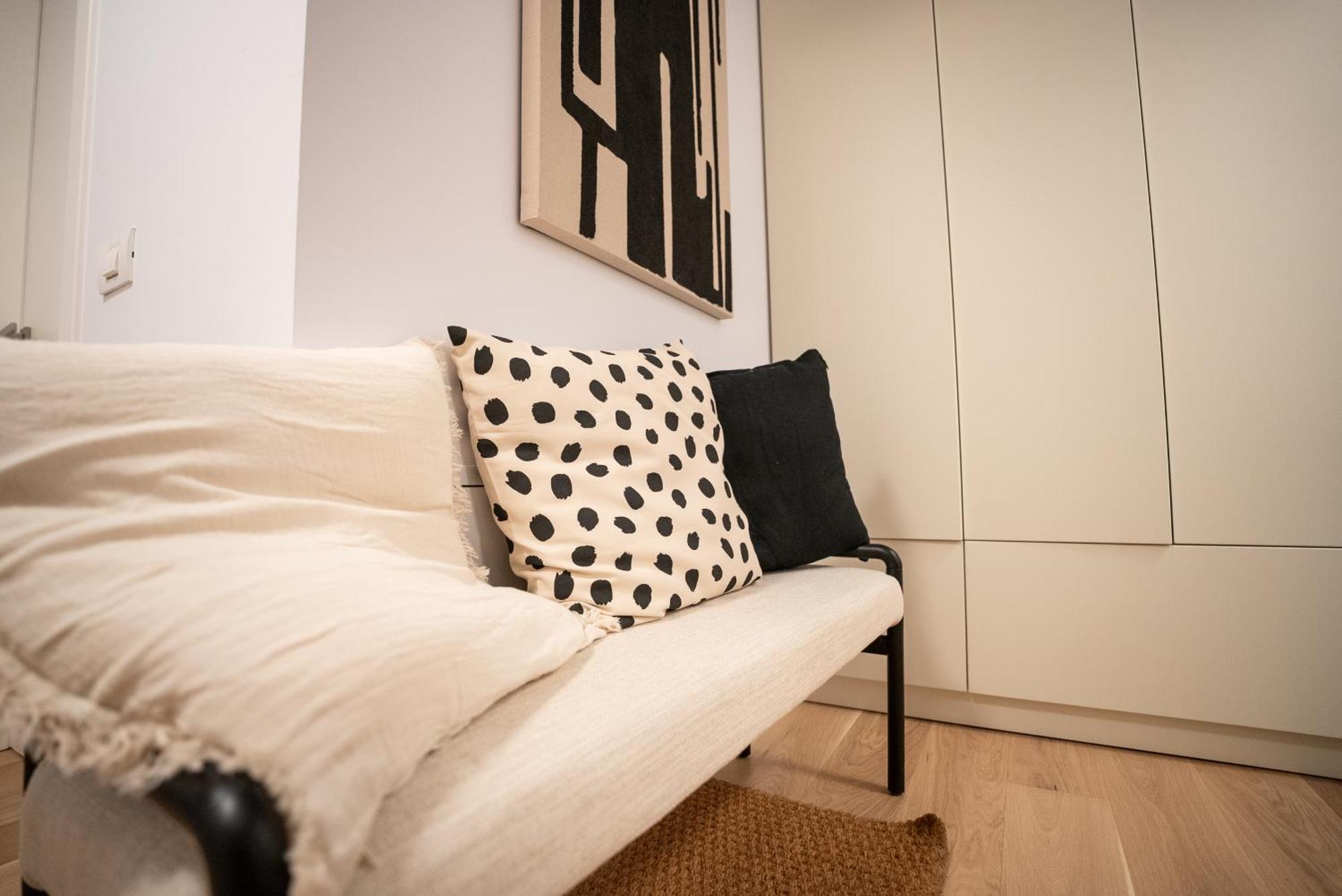 The Level Sanctuary: Free Parking & Netflix Apartment Bucureşti Exterior foto