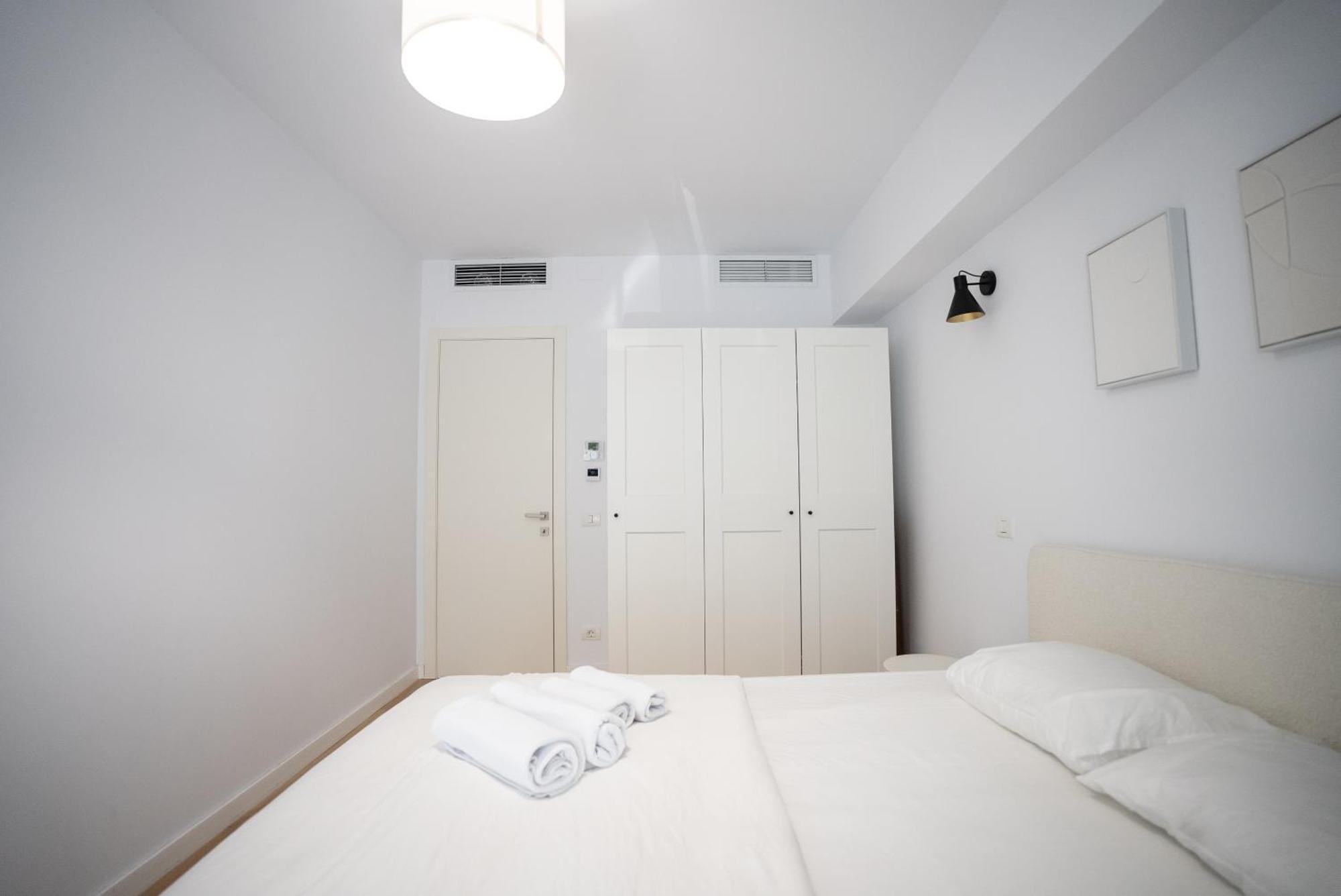 The Level Sanctuary: Free Parking & Netflix Apartment Bucureşti Exterior foto